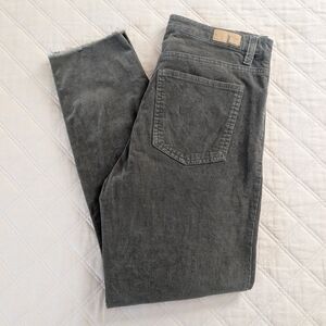 Supplies by Unionbay Green Button Fly Skinny Corduroy Pants Raw Hem Size 6